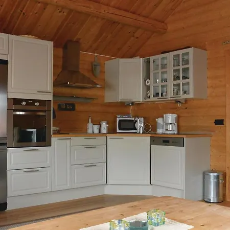 Two-bedroom In Semesterbostad *